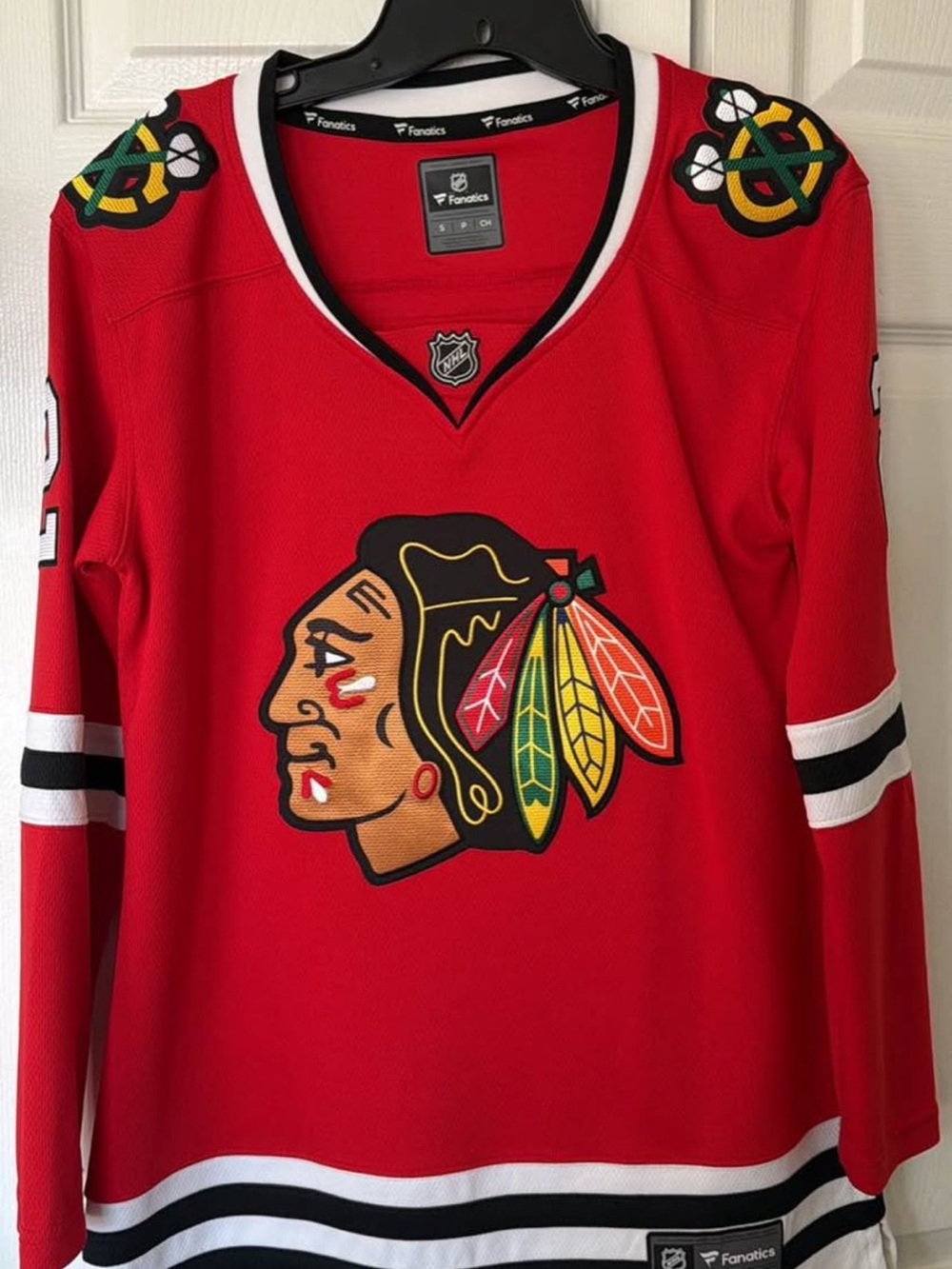 Fanatics Women's Chicago Blackhawks NHL Hockey Jersey